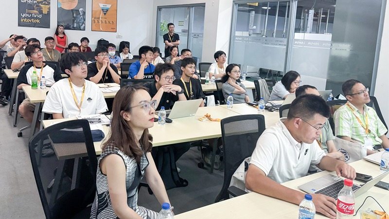 2025年汽車材料耐候老化與光照測試技術(shù)培訓(xùn)現(xiàn)場照片